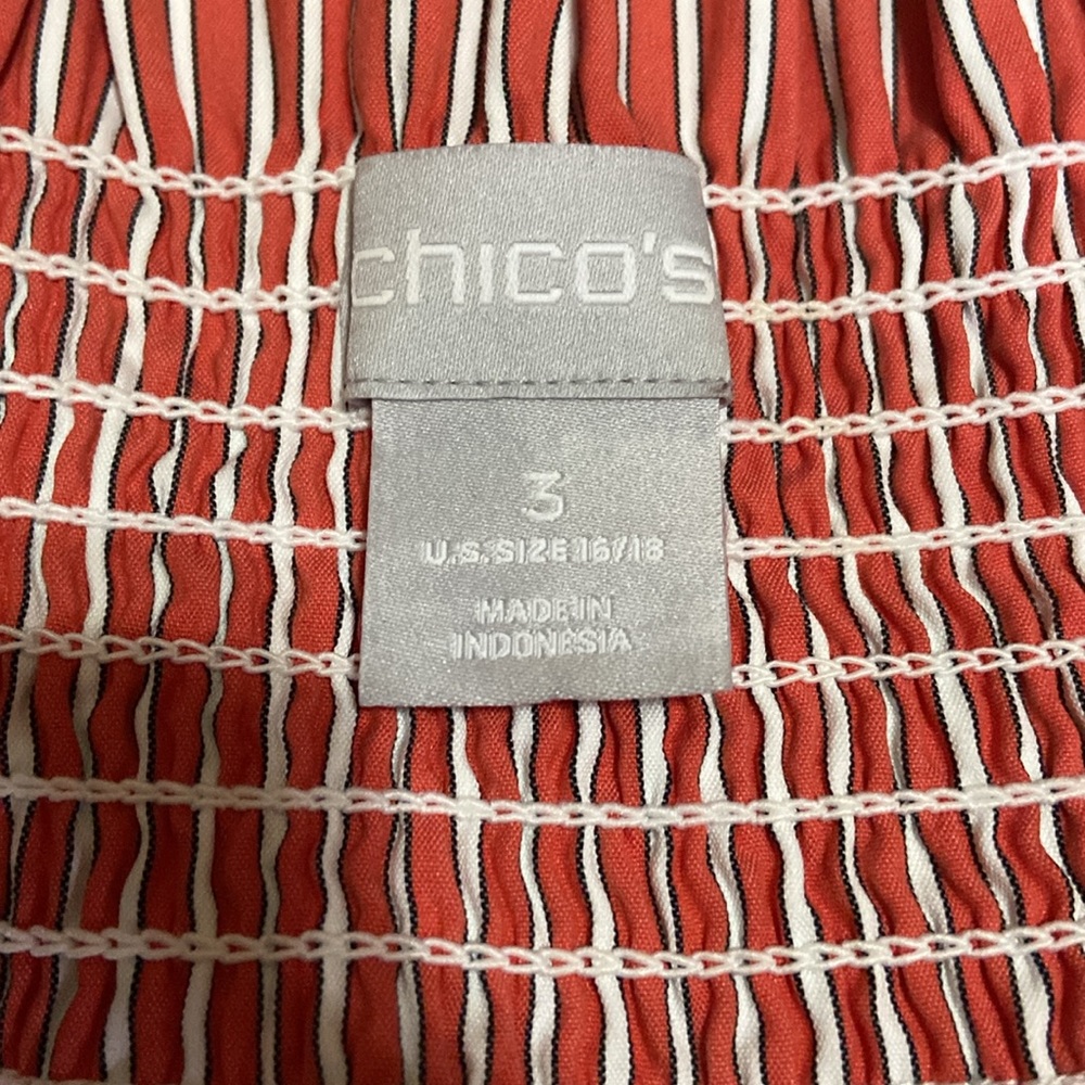 Chico’s blouse - Picture 4 of 5
